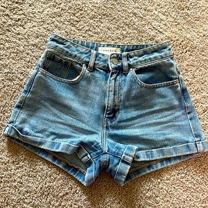 PacSun mom shorts, size 23